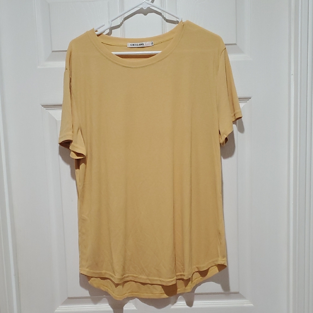 NWOT Origami Gold T-Shirt